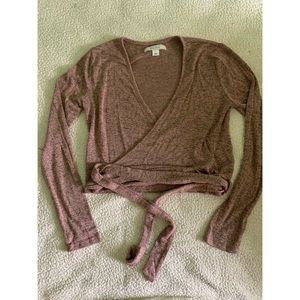 Long sleeve tie crop top